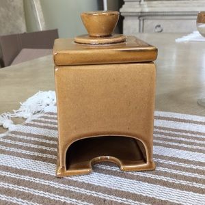 Beautiful vintage napkin ceramic   glaze holder